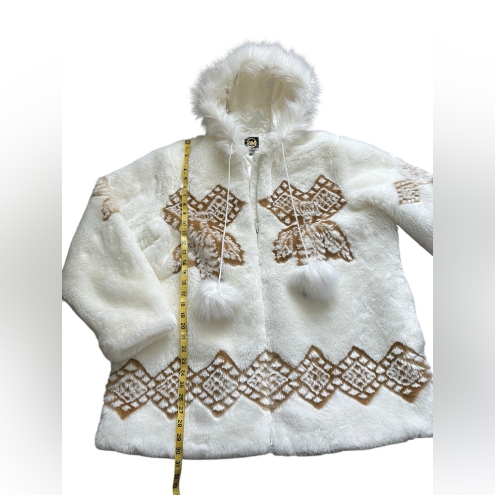 Ameri Mode Women’s White/ Tan Hooded Snowflake Fa… - image 3